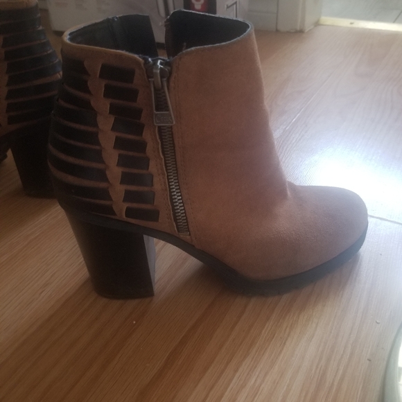 Sam Edelman boots - Picture 2 of 3